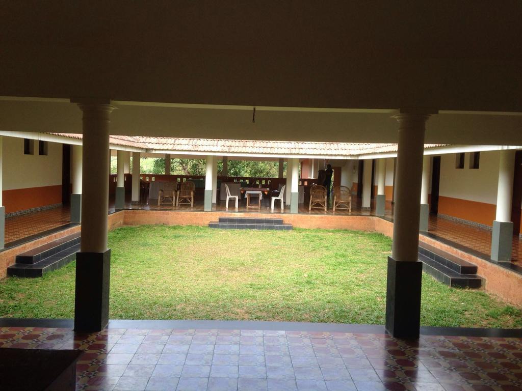3 Hills County Kalpetta Exterior photo