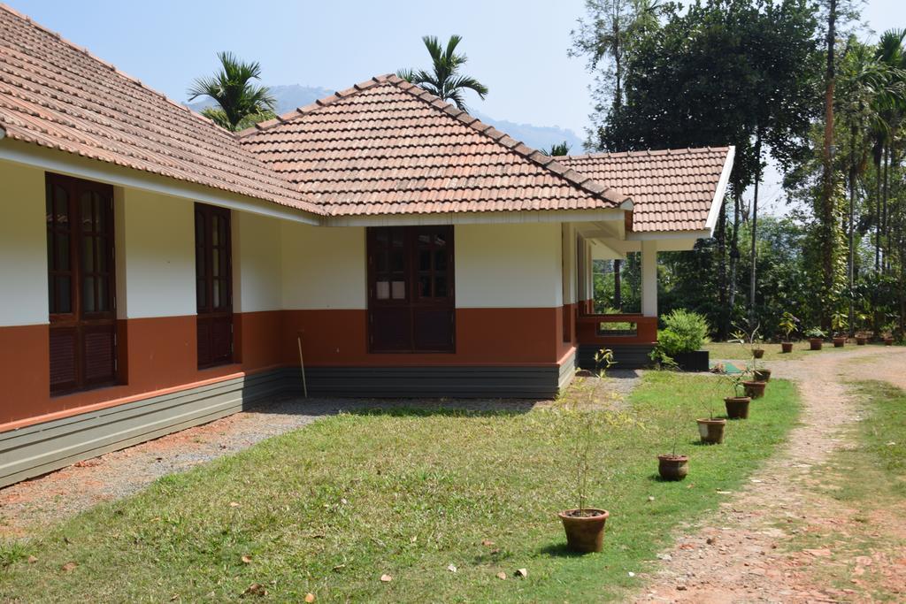 3 Hills County Kalpetta Exterior photo