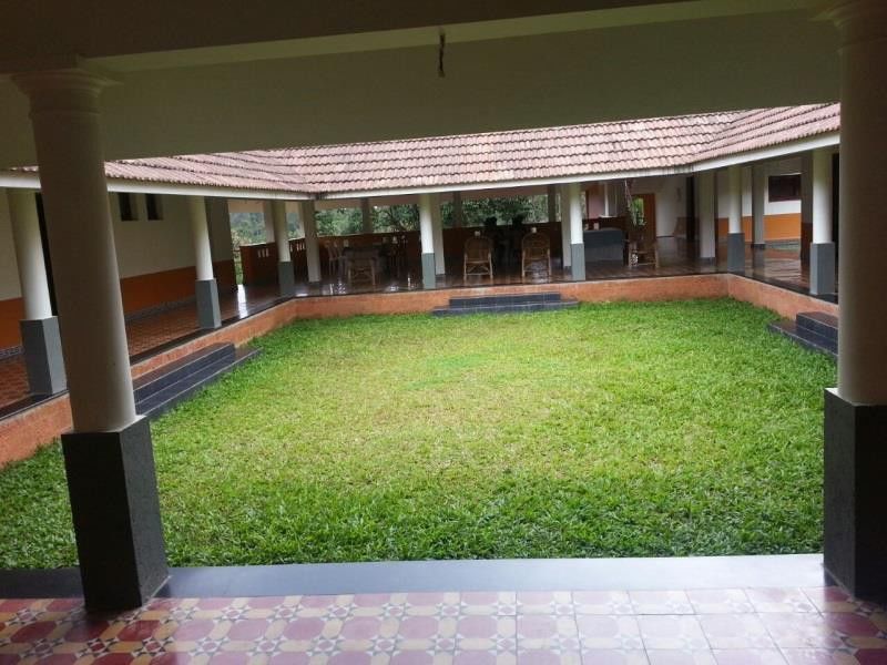 3 Hills County Kalpetta Exterior photo